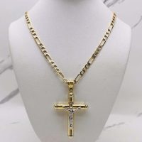  NASZYJNIKI I ZAWIESZKI